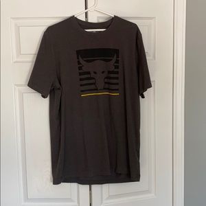 Gray under armor Tshirt